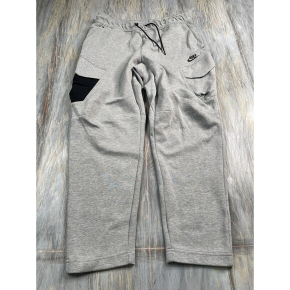 Nike Sportswear Tech Fleece Sweatpants - Picture 1 of 3